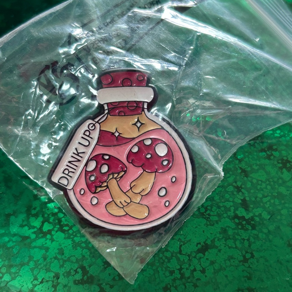 Mushrooms in a jar pin 🍄